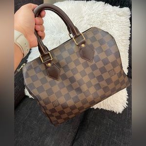 🍀SOLD🍀Authentic Speedy 25 Damier Ebene